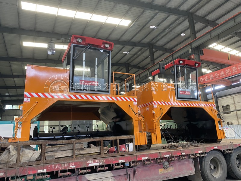 有機(jī)肥履帶式翻拋機(jī)的操作方法