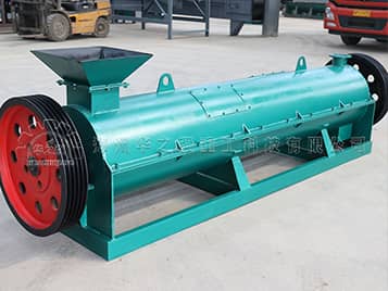 豬糞有機(jī)肥生產(chǎn)設(shè)備價格及豬糞有機(jī)肥的優(yōu)點